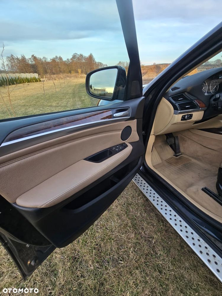 BMW X5 xDrive30d - 14