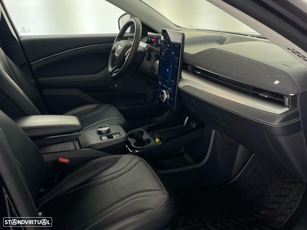 Ford Mustang Mach-E 75.7 kWh Base - 22