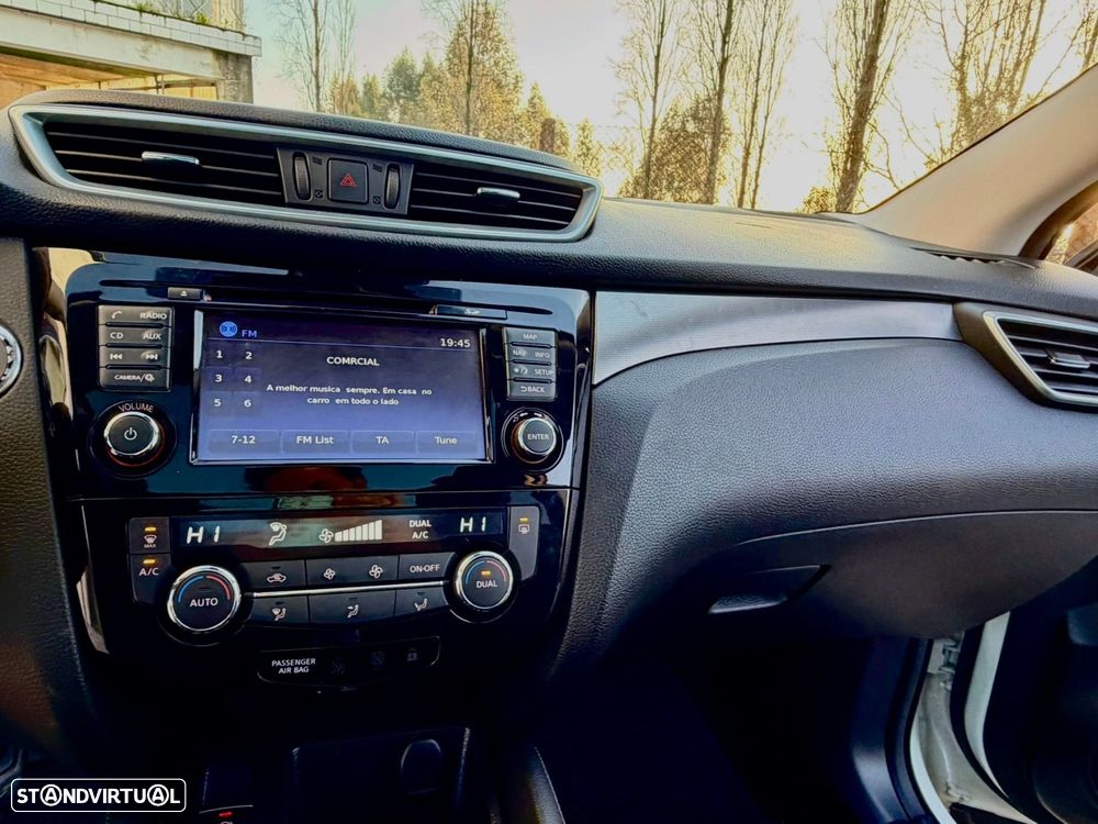 Nissan Qashqai 1.2 DIG-T N-Connecta - 33