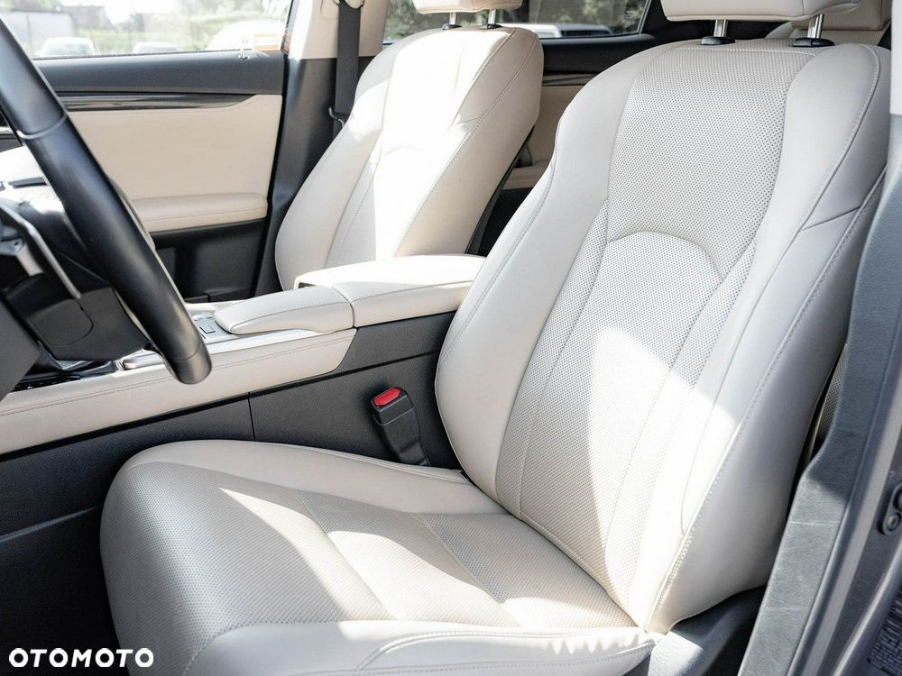 Lexus RX - 15