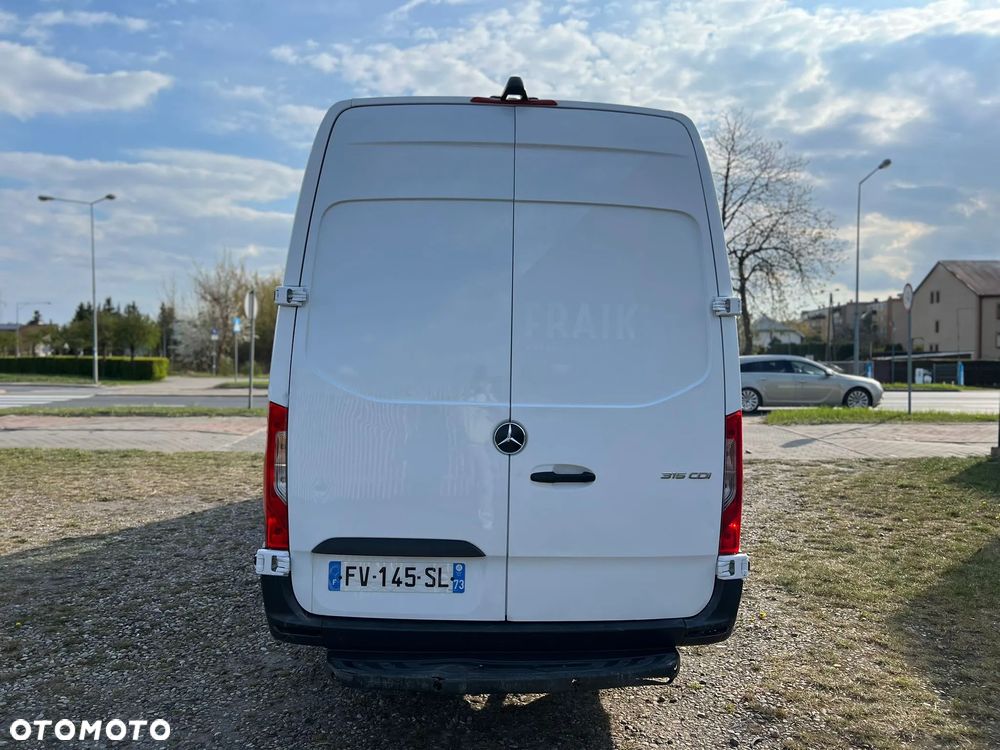 Mercedes-Benz Sprinter MAXI - 8