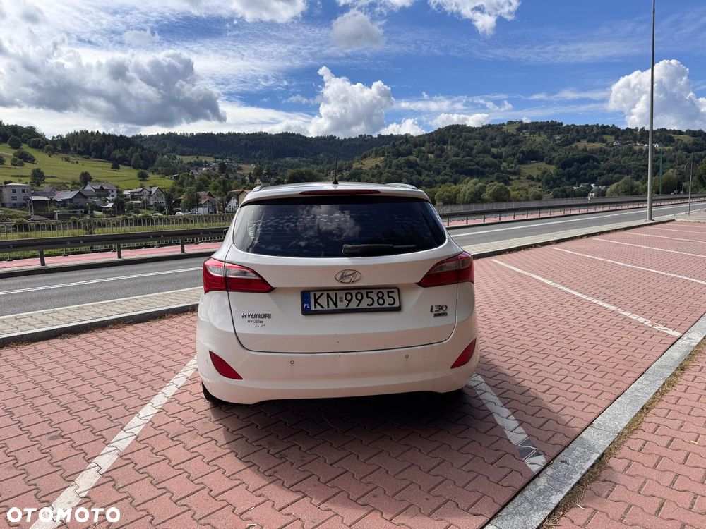 Hyundai i30 1.6 CRDi Comfort - 4