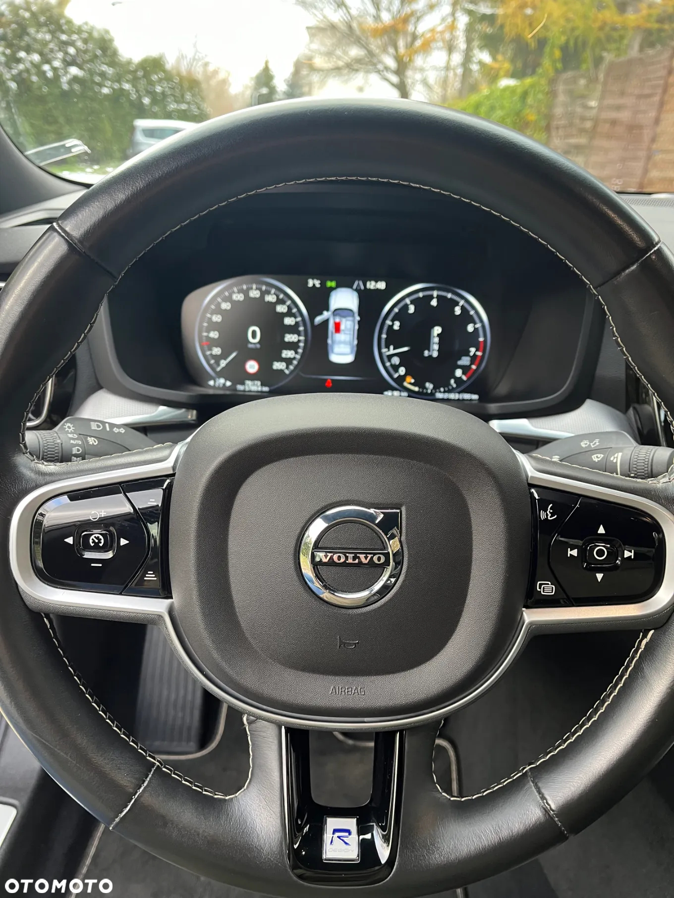 Volvo S60 T5 R-Design - 14