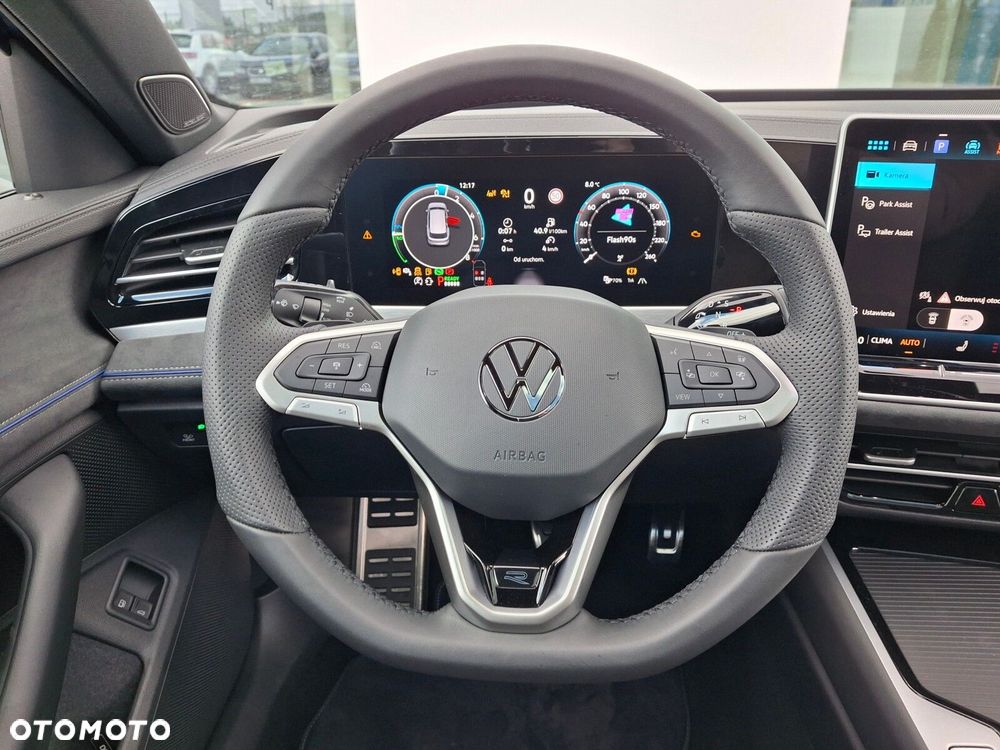 Volkswagen Passat - 29