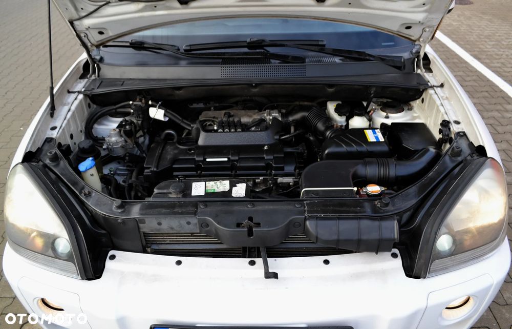 Hyundai Tucson 2.0 Comfort 2WD - 36