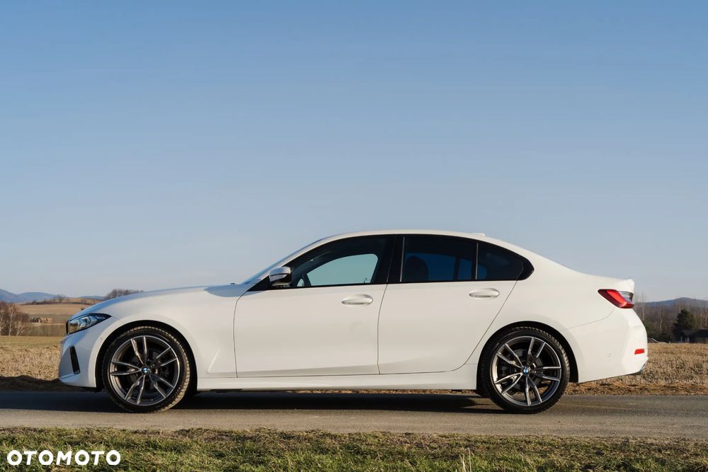 BMW Seria 3 318d - 16