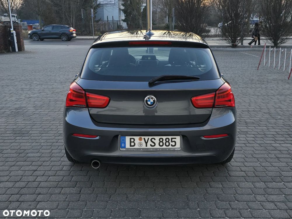 BMW Seria 1 118i Edition M Sport Shadow - 12
