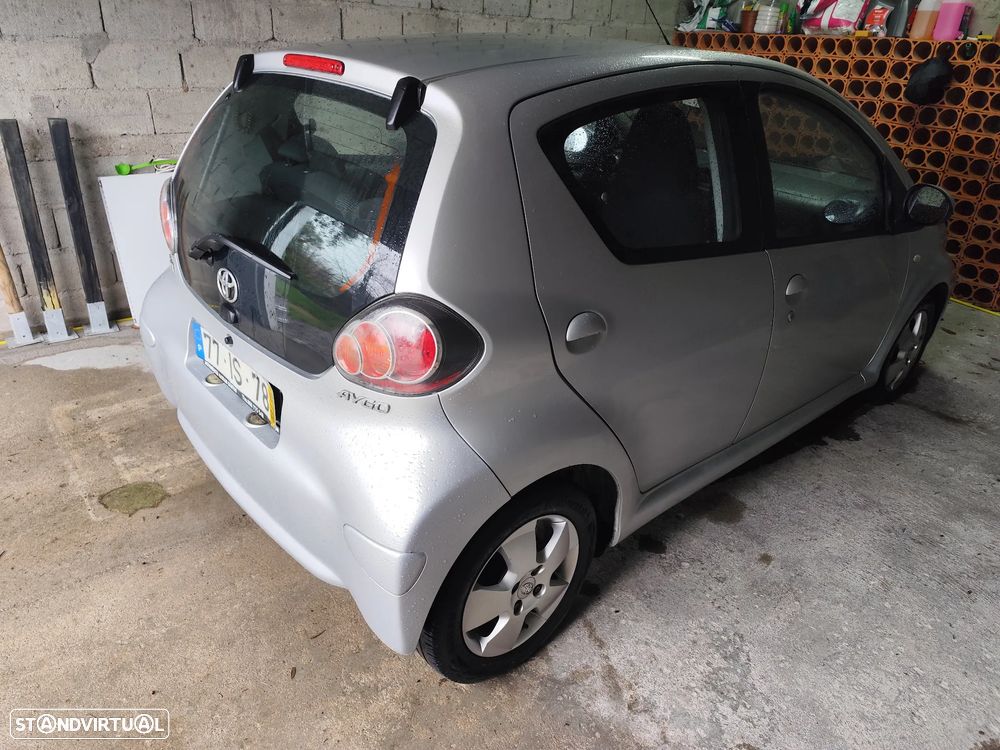 Toyota Aygo 1.0 + AC - 7