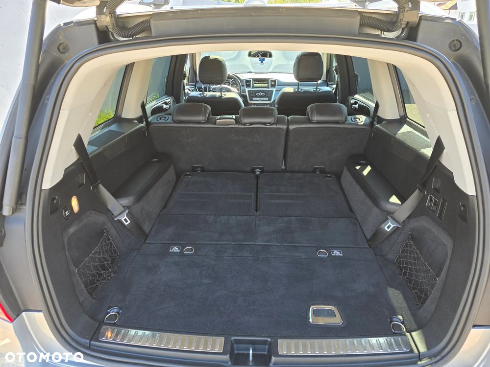 Mercedes-Benz GL - 14