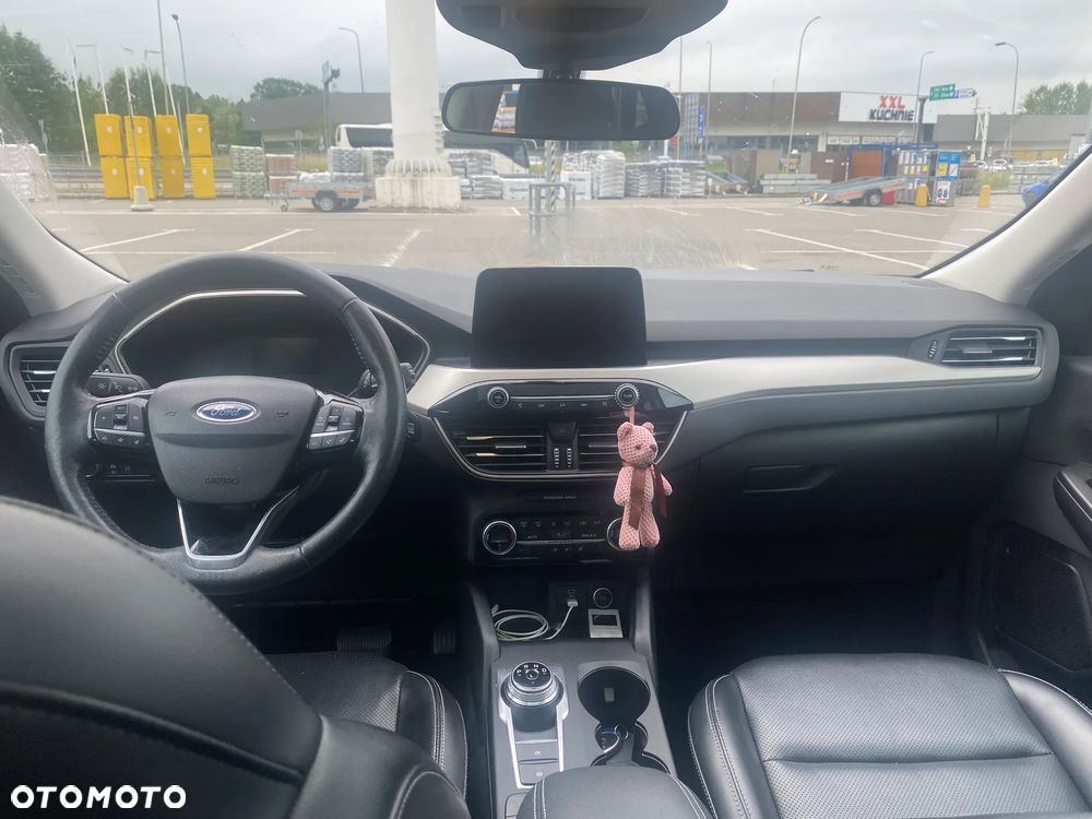 Ford Kuga - 2