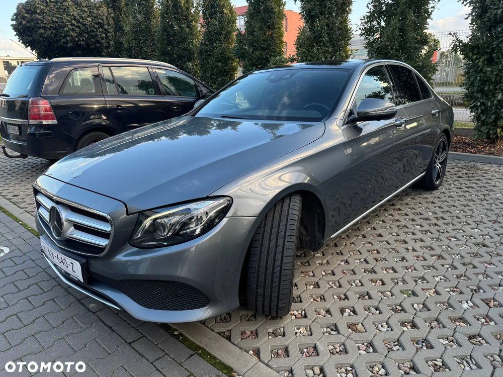 Mercedes-Benz Klasa E 350e 9G-TRONIC Exclusive - 1