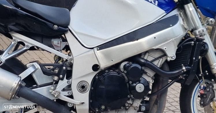 Suzuki GSX-R 750 - 3