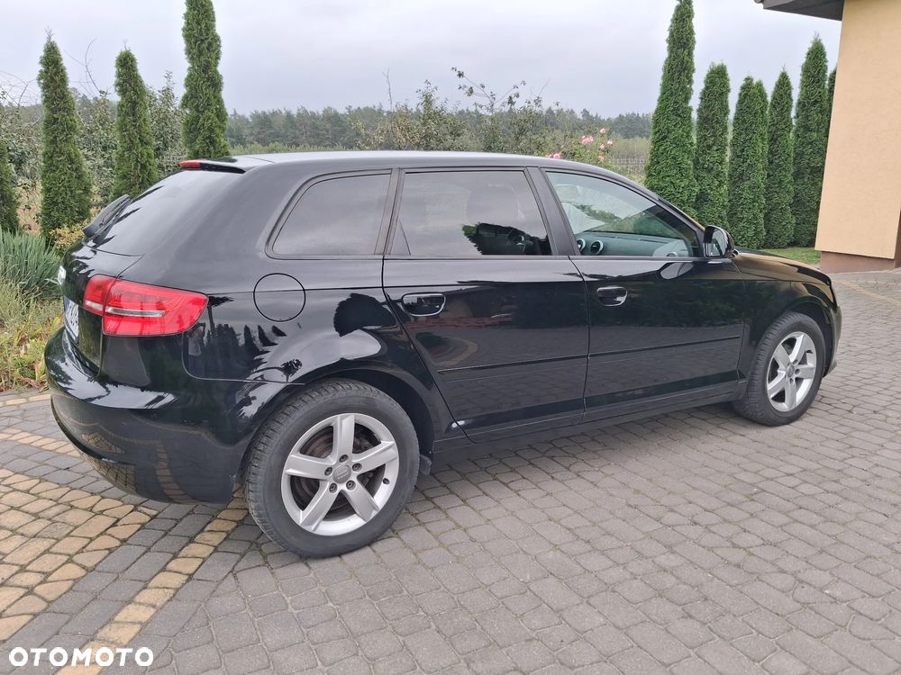 Audi A3 Sportback 1.6 Attraction - 6