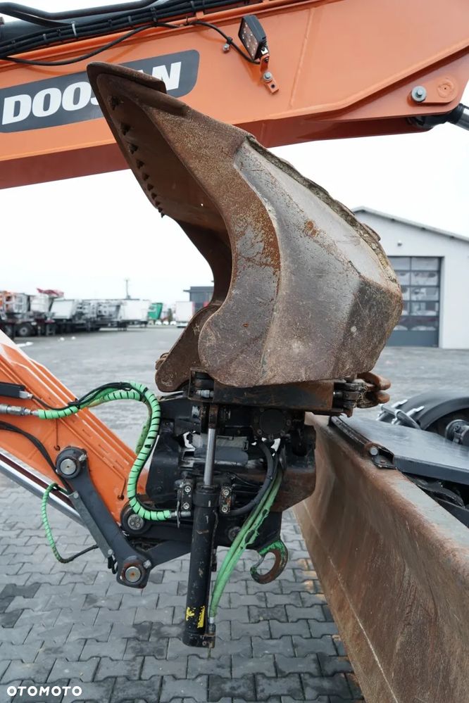 Doosan DX 140W / KOPARKA KOŁOWA / JOYSTICK /  POWERTILT OBROTNICA / 2019 ROK / - 16