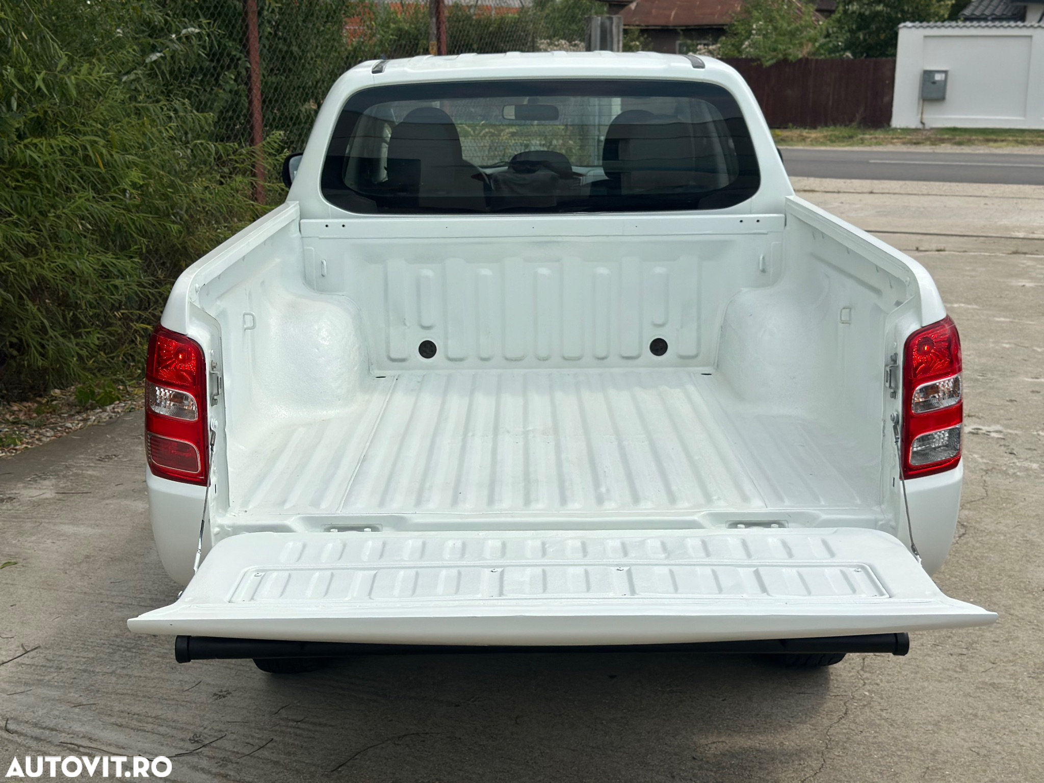 Mitsubishi L200 Double Cab 2.2 DI-D M/T Instyle - 7