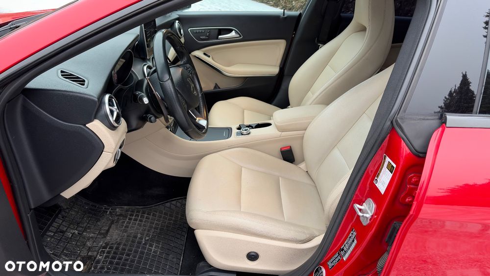 Mercedes-Benz CLA 250 7G-DCT AMG Line - 9