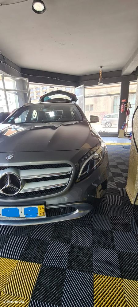 Mercedes-Benz GLA 200 (CDI) d - 2