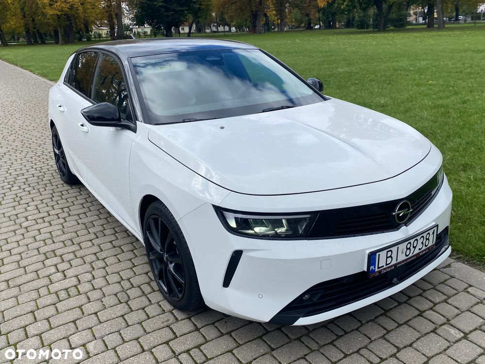 Opel Astra 1.2 Turbo Business Edition - 4