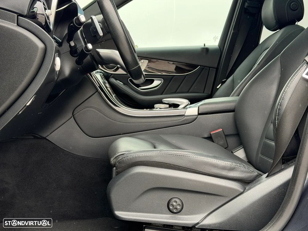 Mercedes-Benz GLC 250 d 4Matic 9G-TRONIC AMG Line - 12