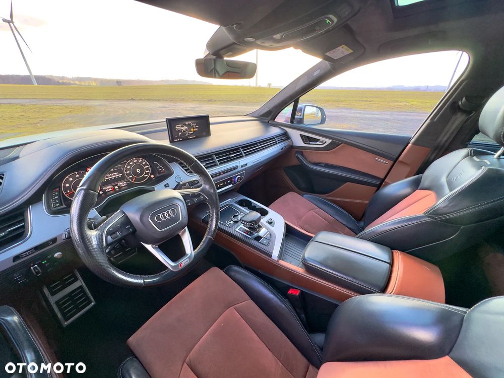 Audi Q7 - 8