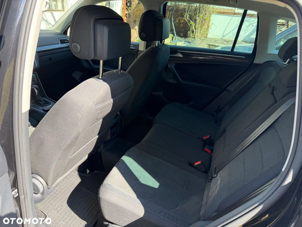 Volkswagen Tiguan 2.0 TSI 4Mot Elegance DSG - 11