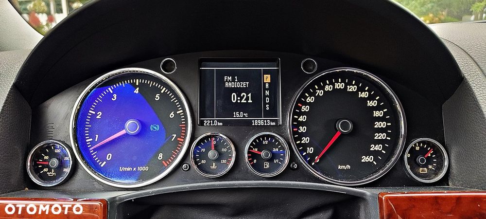 Volkswagen Touareg 3.2 V6 Automatik - 32