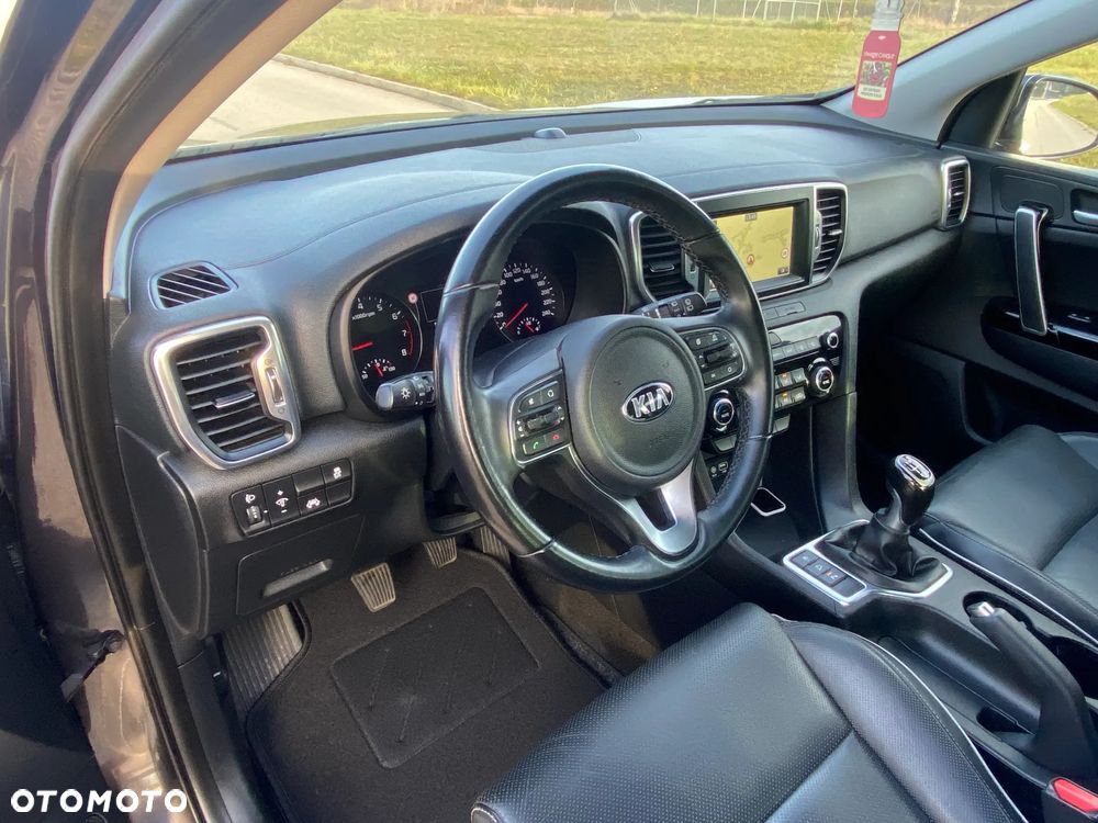 Kia Sportage 1.6 GDI 2WD Dream-Team Edition - 23