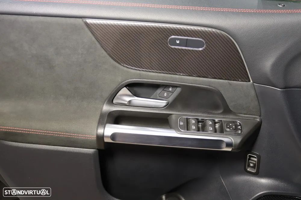 Mercedes-Benz GLB 200 AMG Line - 24