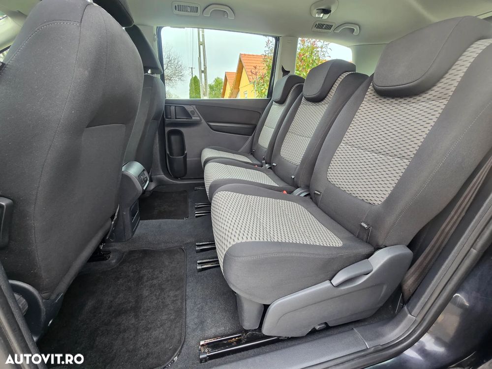 Volkswagen Sharan - 10