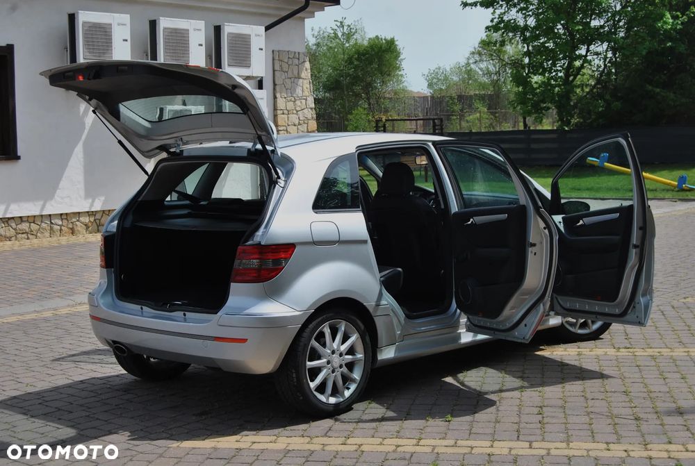 Mercedes-Benz Klasa B 200 CDI EU5 - 19