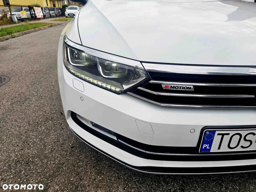 Volkswagen Passat Variant 2.0 TDI SCR 4Motion DSG Highline - 10