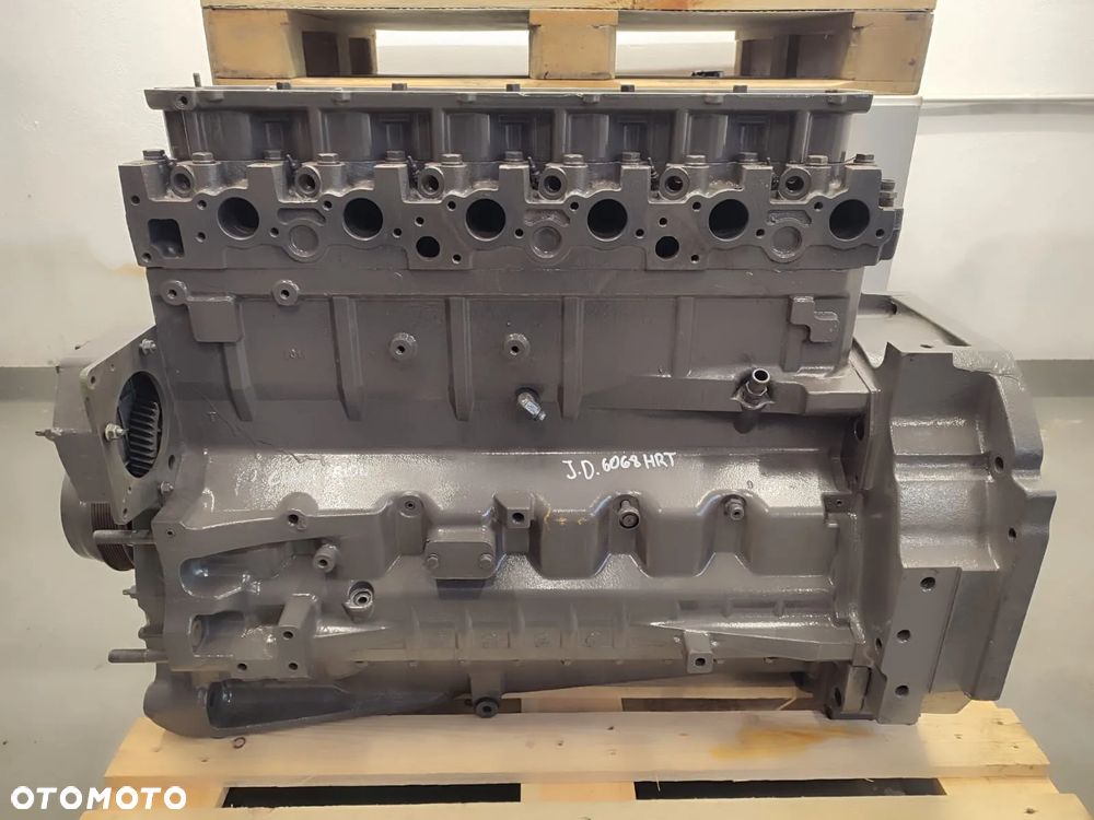 Słupek silnika JD6068 HRT - 3