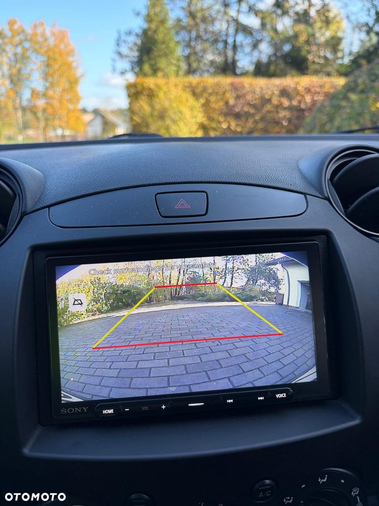 Mazda 2 - 5