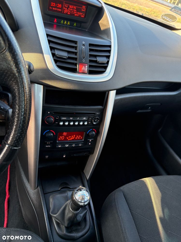 Peugeot 207 110 Sport - 12
