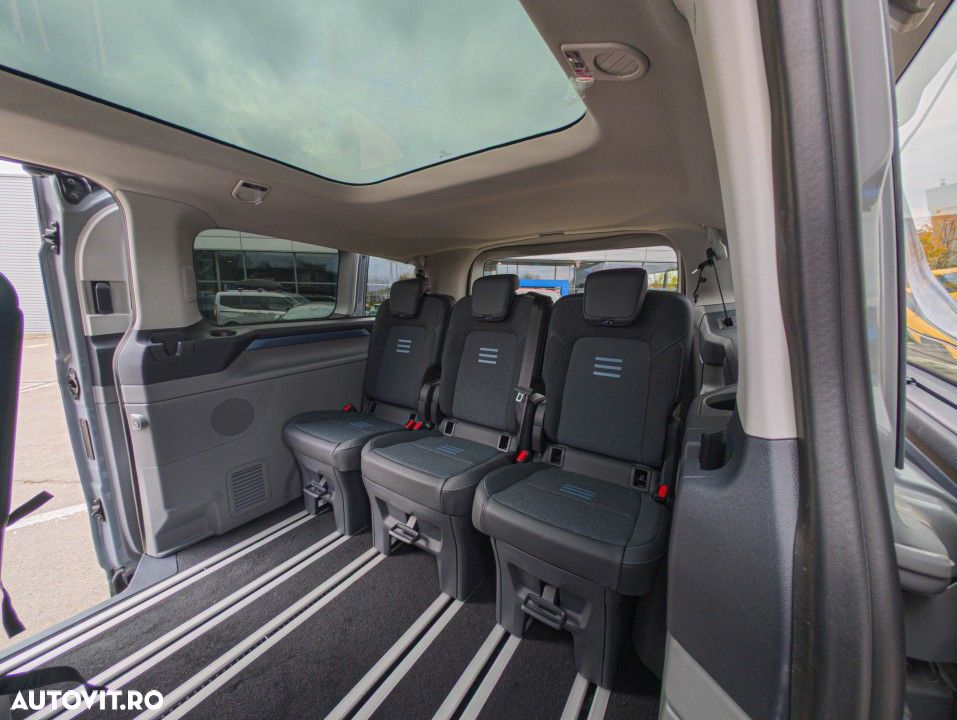 Ford Tourneo Custom - 24