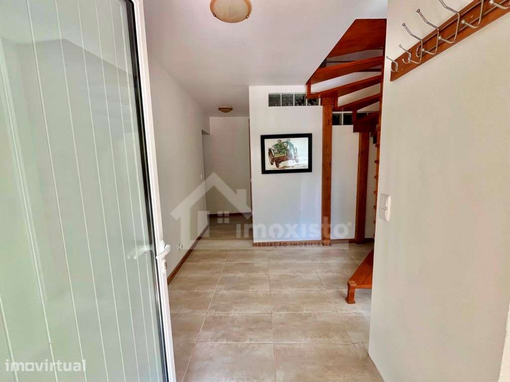 Moradia T1 pronta a habitar em Castanheira de Pera - Grande imagem: 2/50
