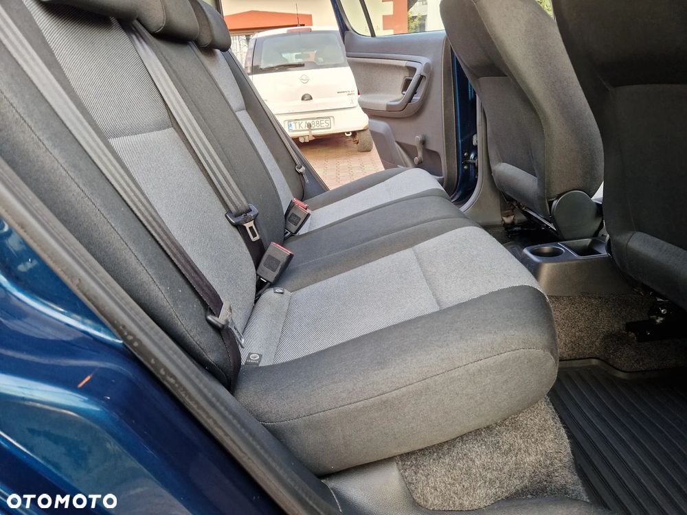 Skoda Fabia 1.4 16V Family - 14