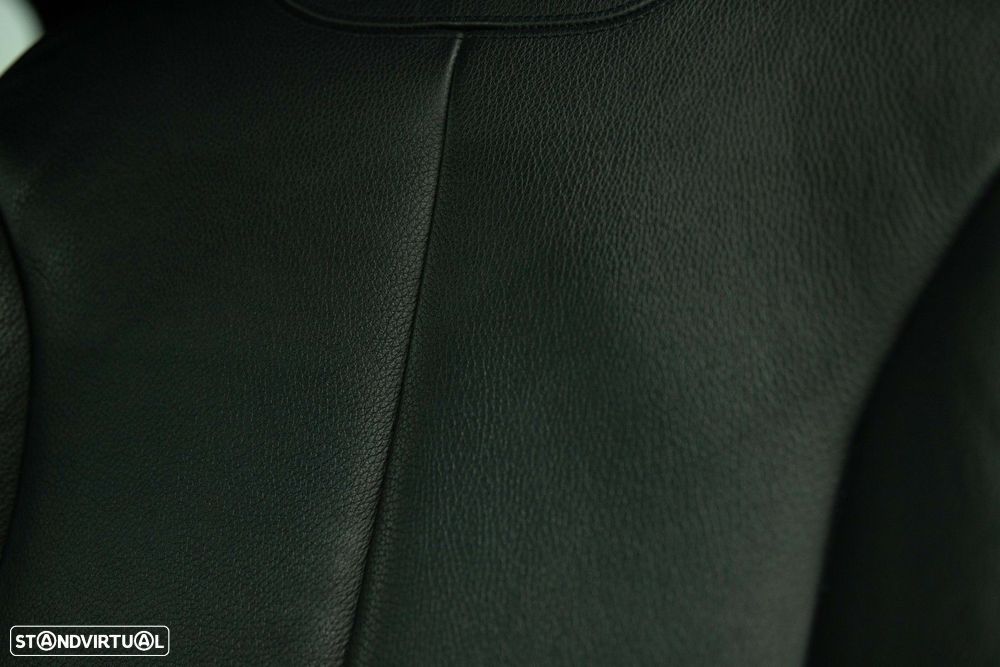 BMW 318 d Pack M - 28