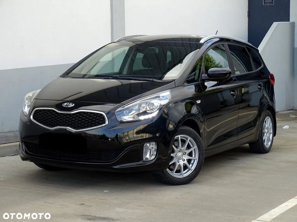 Kia Carens 1.6 GDI Attract