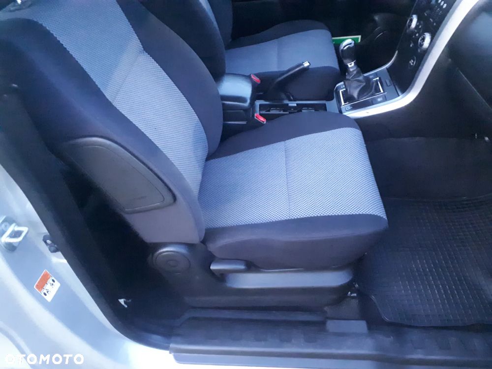 Suzuki Grand Vitara 1.6 Comfort - 17