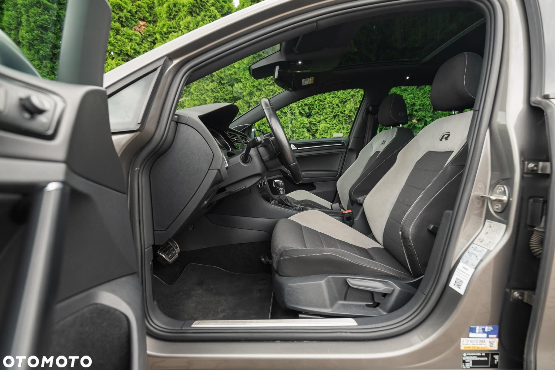 Volkswagen Golf - 13