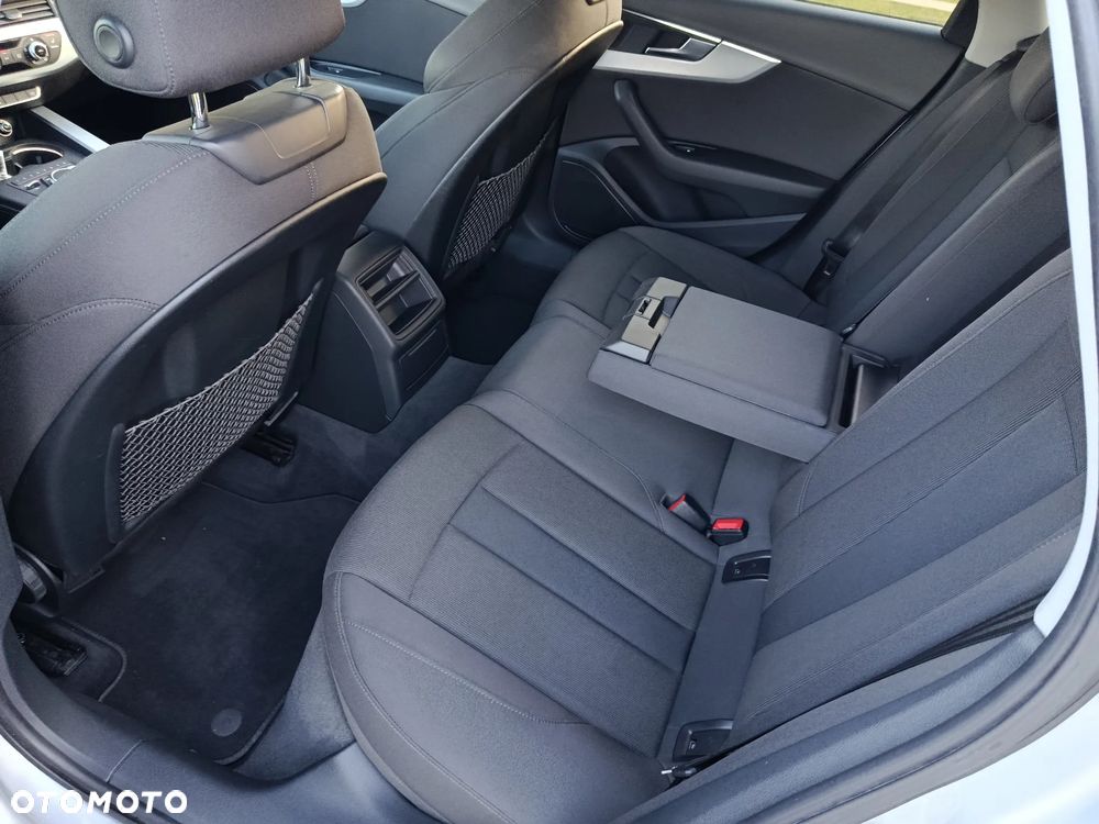 Audi A4 Avant 2.0 TFSI ultra S tronic sport - 8