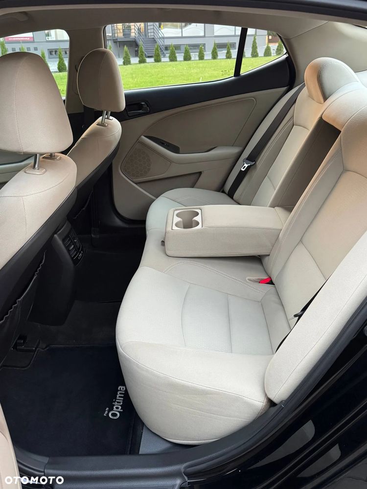 Kia Optima - 14