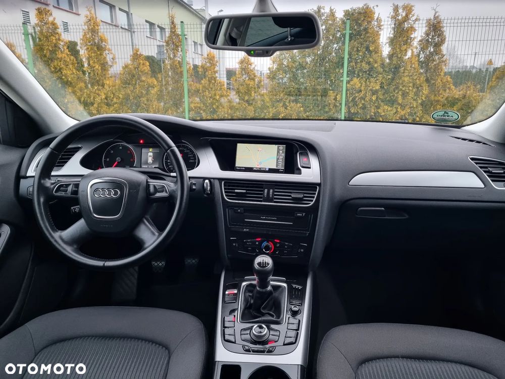 Audi A4 Avant 2.0 TDI DPF Ambiente - 37