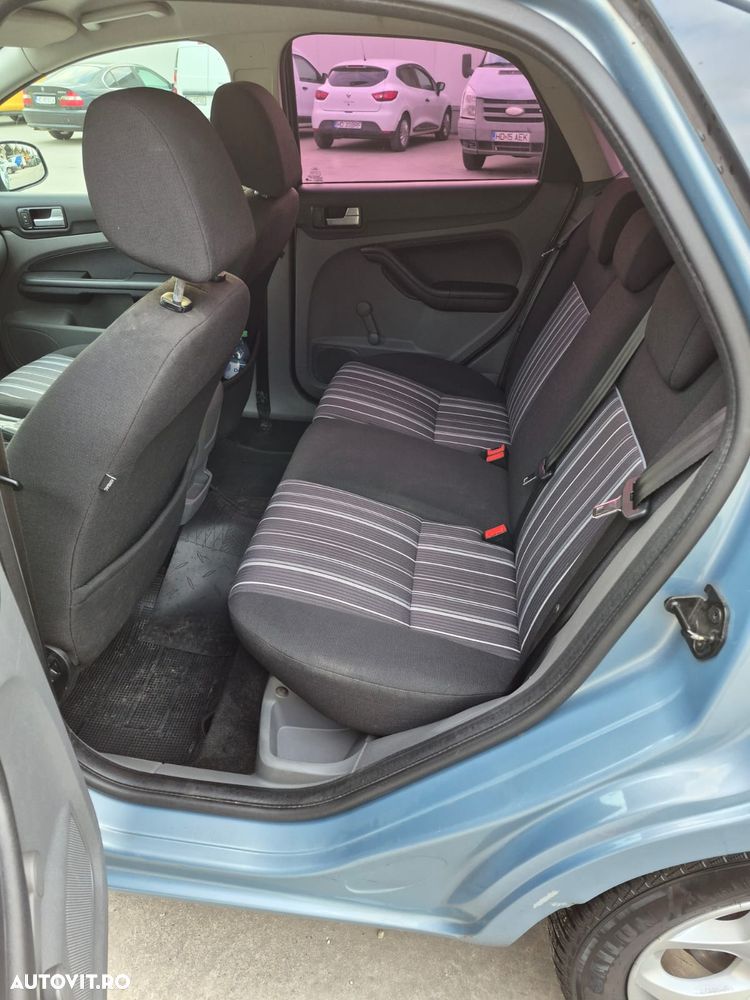 Ford Focus 1.6 Trend - 6