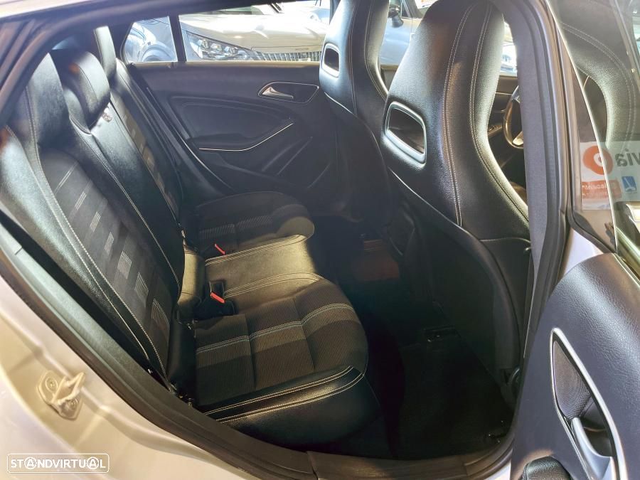 Mercedes-Benz CLA 180 d Shooting Brake Urban Aut. - 25