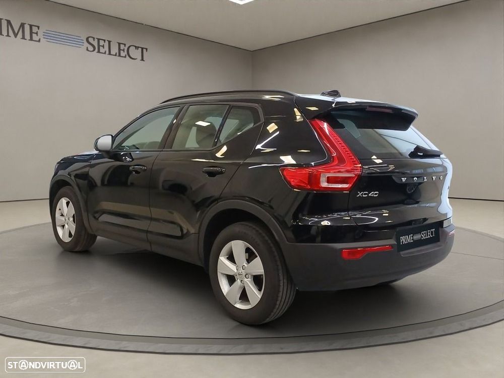 Volvo XC 40 1.5 T2 Momentum - 2