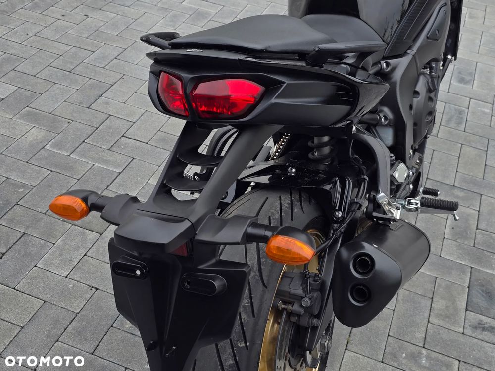 Yamaha FZ8 - 34