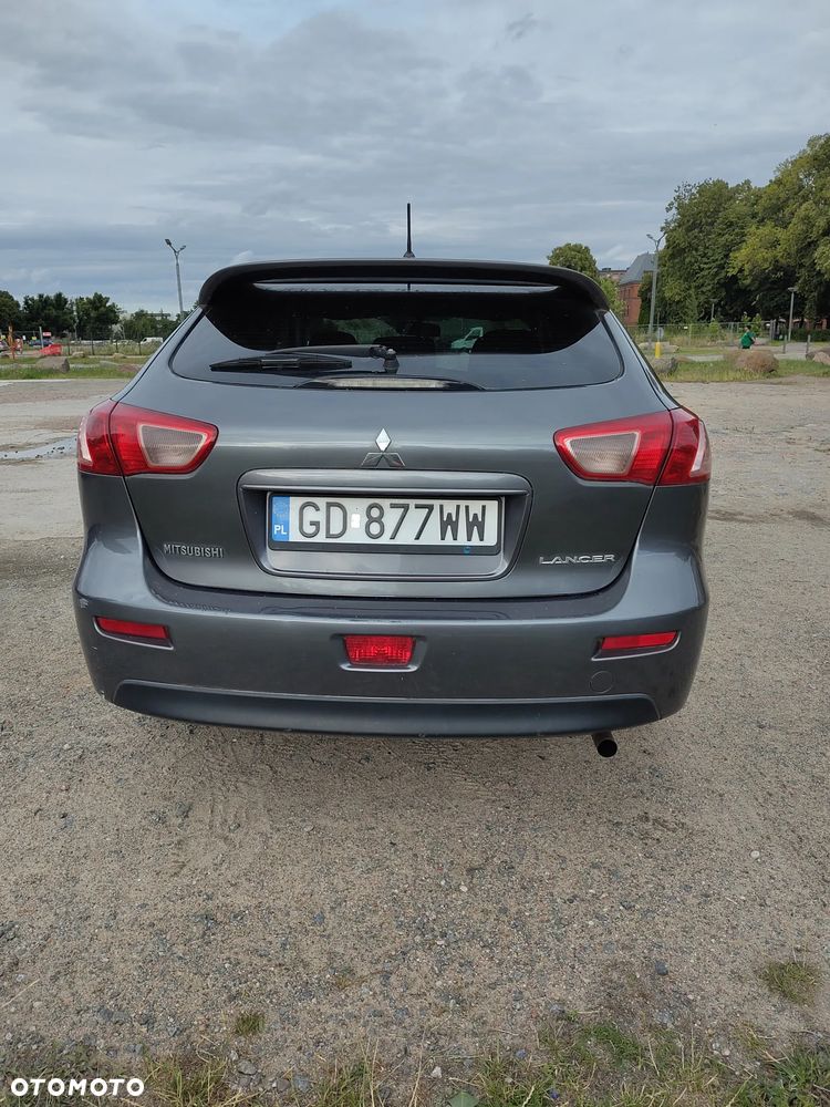 Mitsubishi Lancer 1.6 Inform - 7