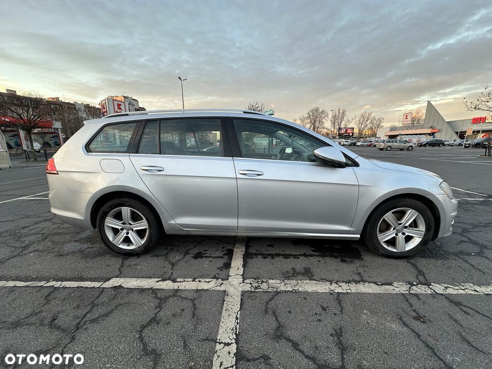 Volkswagen Golf - 4